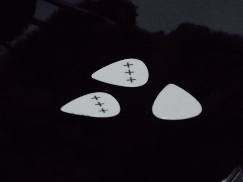 BUMP OF CHICKEN デモテープ BOOKING ONLY MOVIE | BUMP OF CHICKEN official website